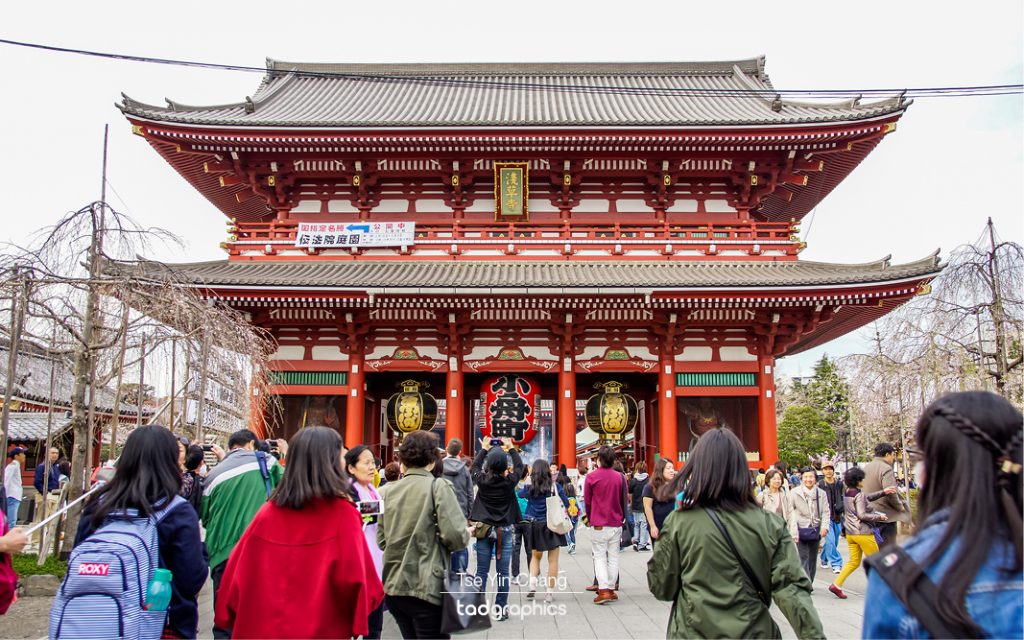 The Sensoji temple is the largest Buddhist place of worship in Tokyo