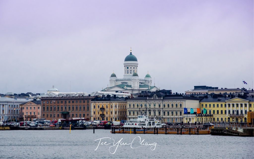 Helsinki Cathedral visible from a distance